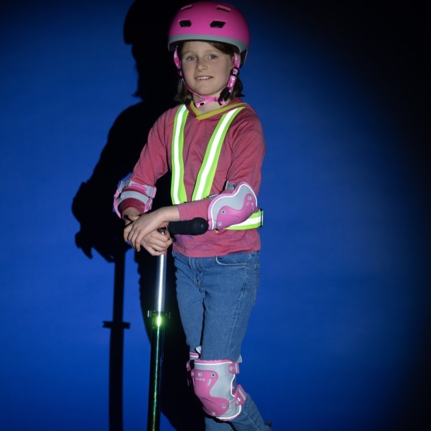 large-Mixed-Micro-Helmet-Neon-Pink-Micro-Knee-Elbow-Pad-Reflective-Pink-Micro-Reflective-Vest-Micro-Sprite-LED-Neochrome-1-1