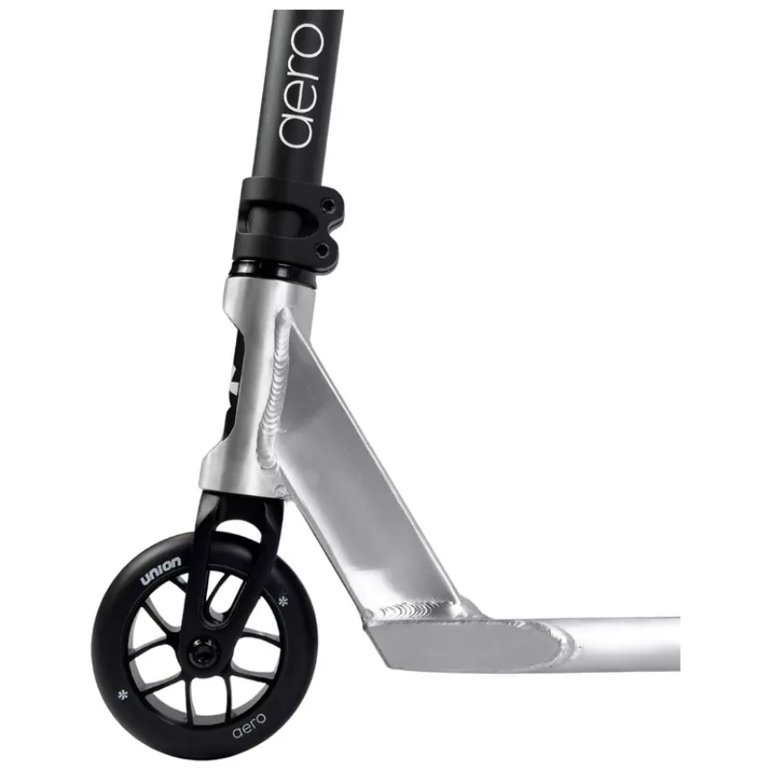 union-aero-xs-scooter-black-raw-velohunt-2
