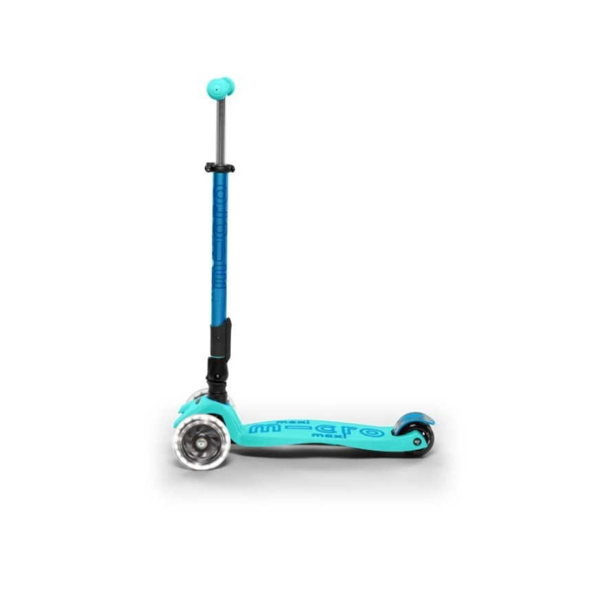 medium-Maxi-Micro-Deluxe-Foldable-LED-Bright-Blue-1