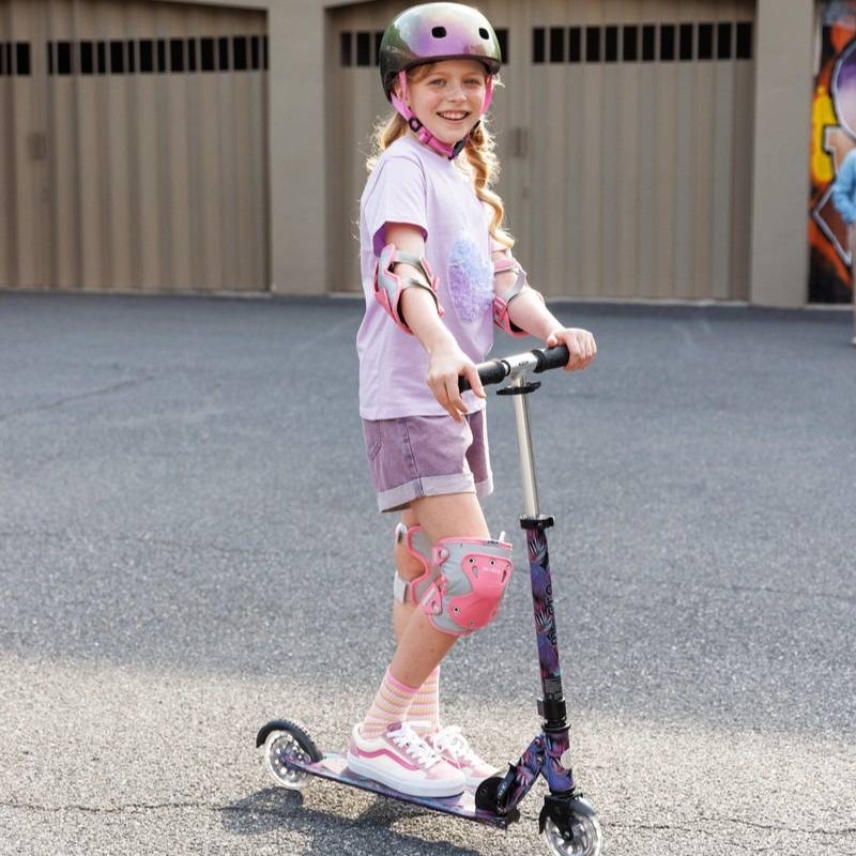 large-Micro-Sprite-LED-Art-Collection-Palm-1-2